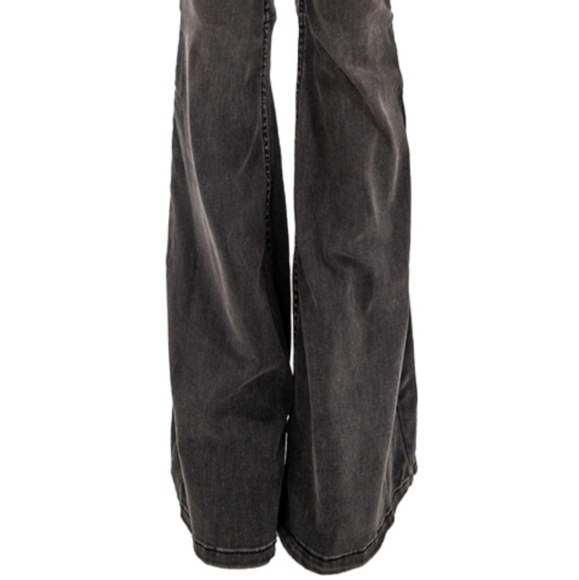 Free People black high-rise "Flare Penny" bell-bottom jeans, size 29. - Picture 5 of 16